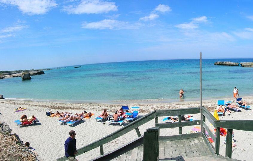 Torre Specchia sandy beach