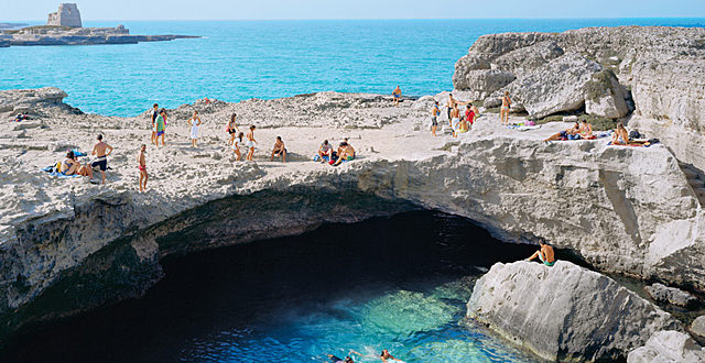 LA GROTTA DELLA POESIA