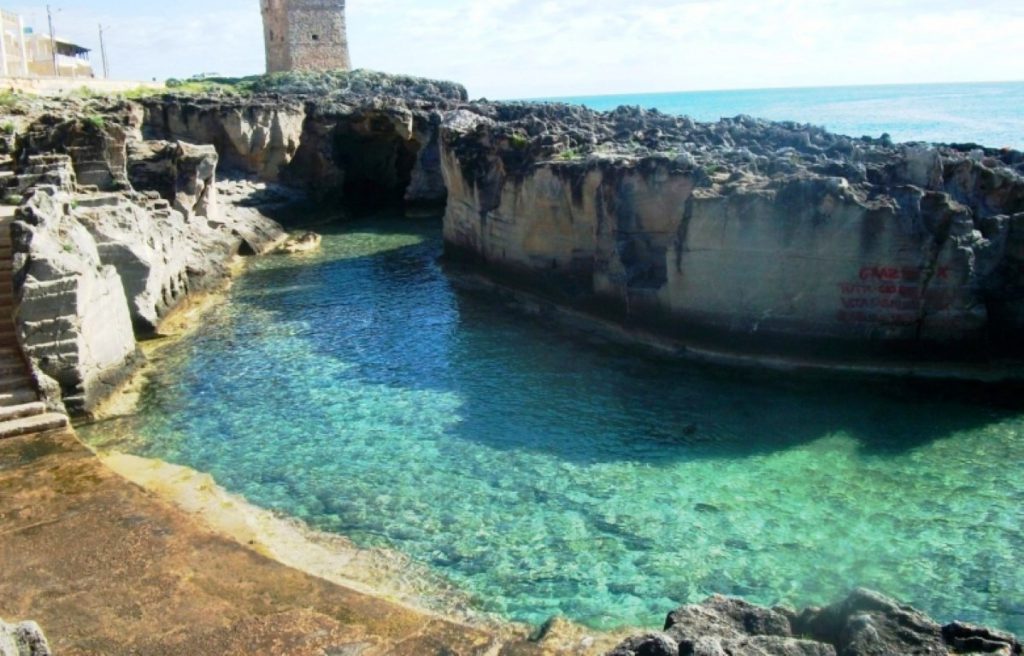 marina serra piscina naturale nelle rocce