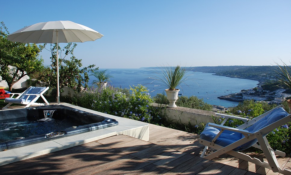 affitto casa vista mare con piscina castro marina - salentodolcevita