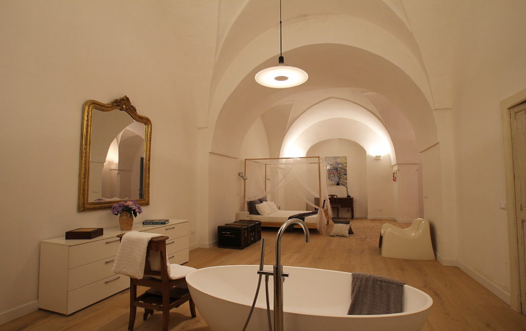 Masseria Iside, suite. booking@salentodolcevita.com