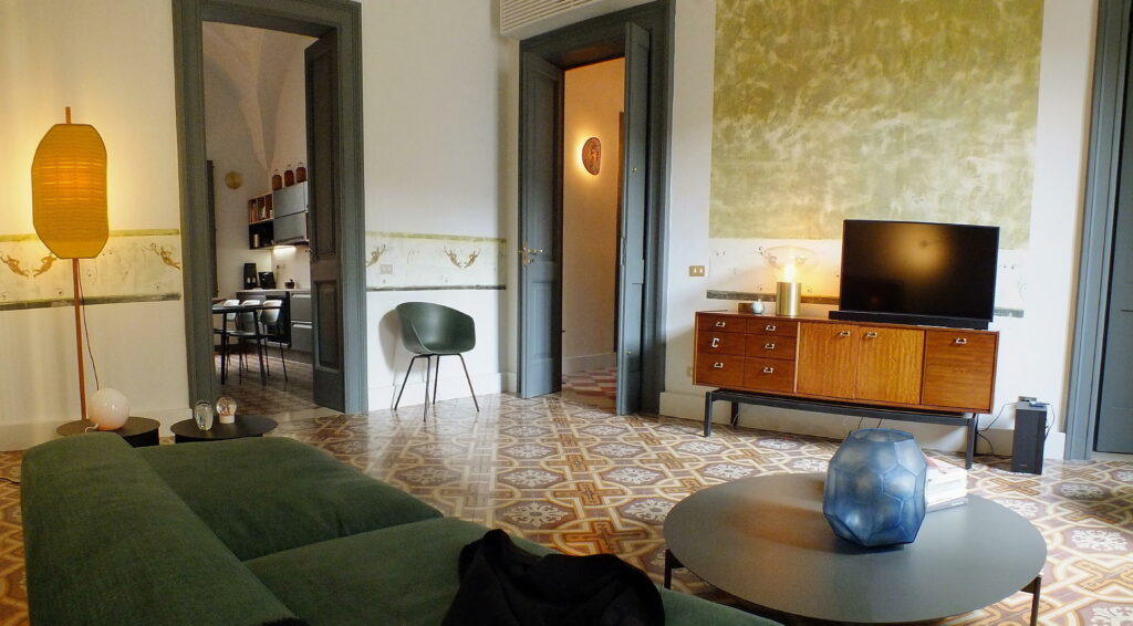 Area Living, Palazzetto Giravolta, Lecce