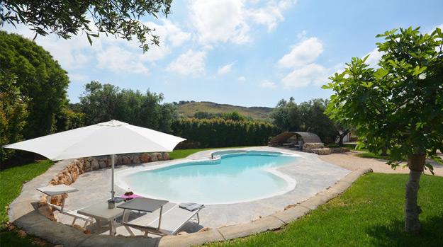 Villas with pool for rent in Salento, Apulia