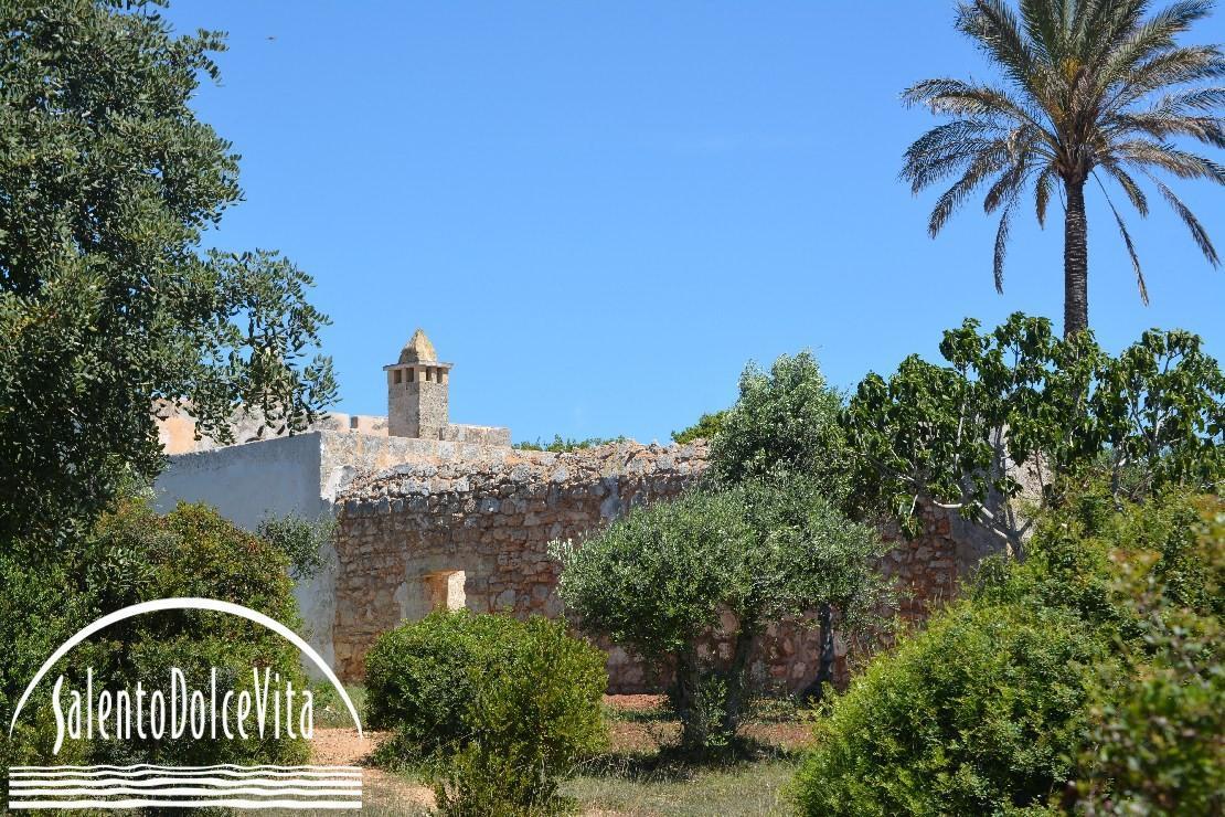 Giardino e mura antiche