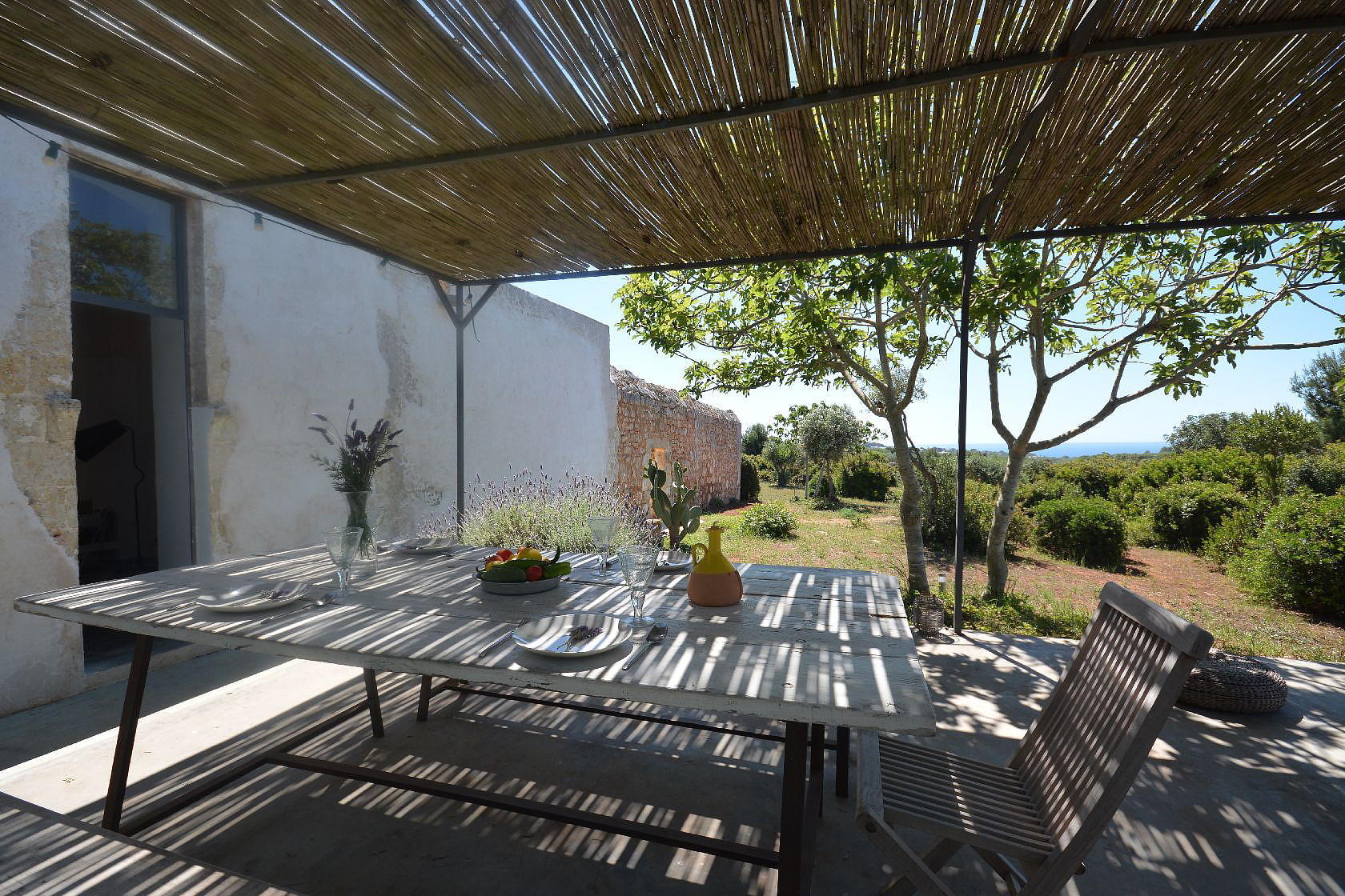 Pergola attrezzata con vista mare