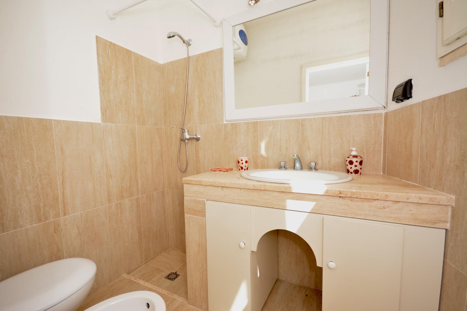 Livello inferiore -Suite - camera matrimoniale acesso al bagno