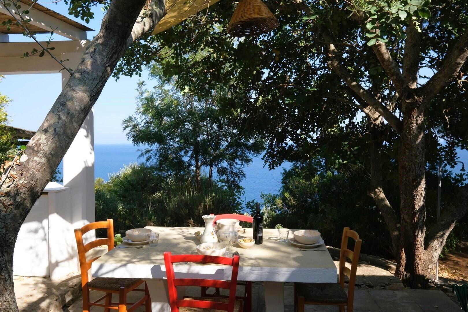 VILLA GRECALE