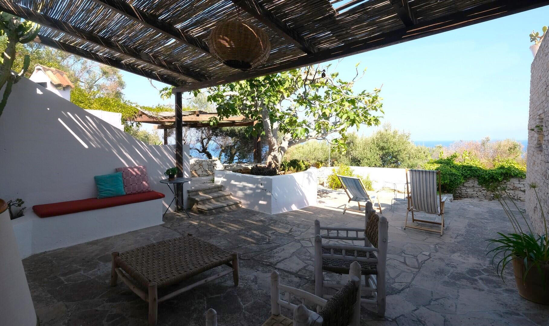VILLA GRECALE