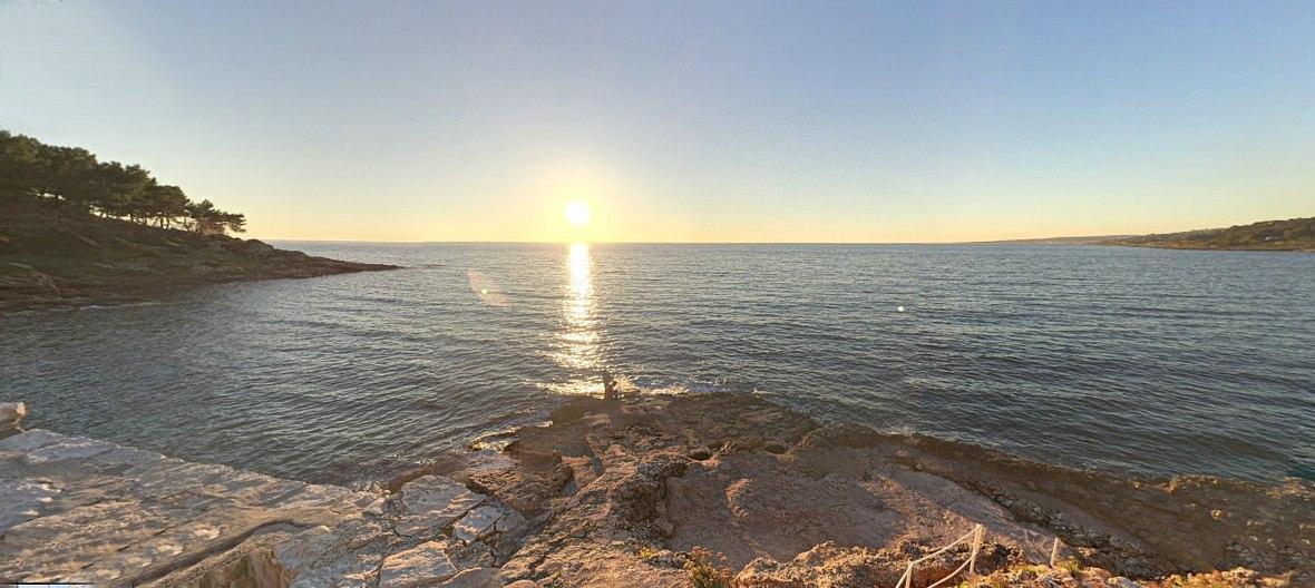 San Gregorio - spiaggia di ciottoli 2,5