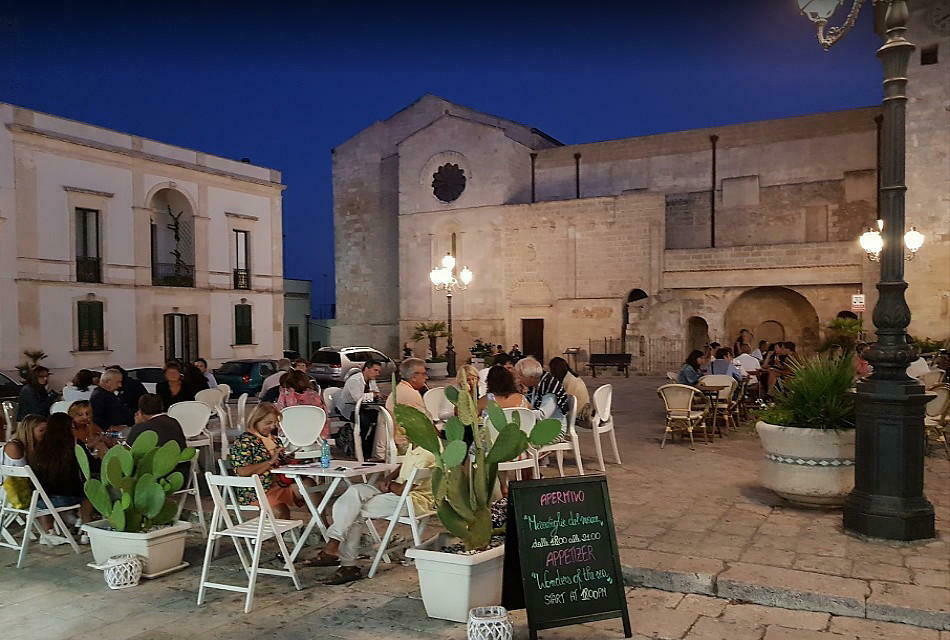 Castro Piazza principale del centro storico