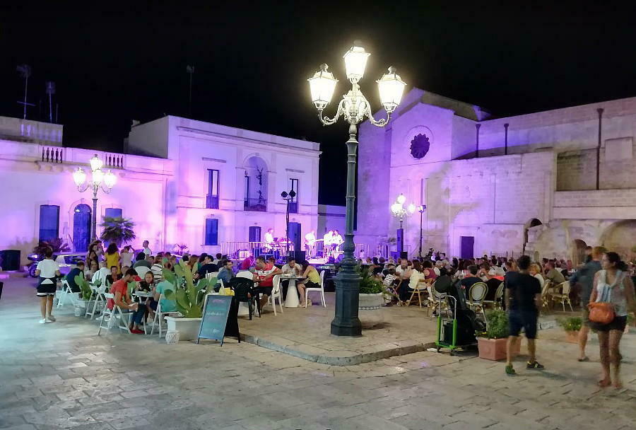 Castro Piazza principale del centro storico