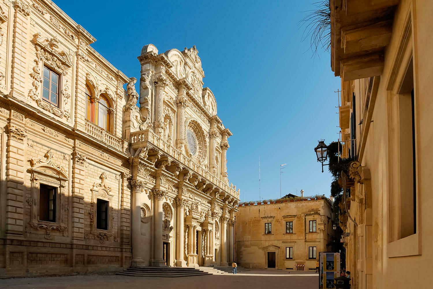 Lecce - historisches Stadtzentrum - die Basilika Santa Croce