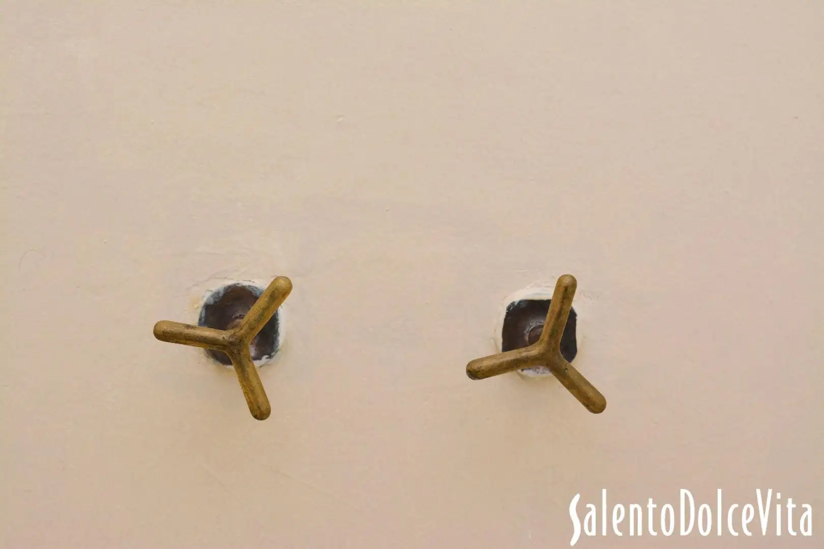 First floor common bathroom details