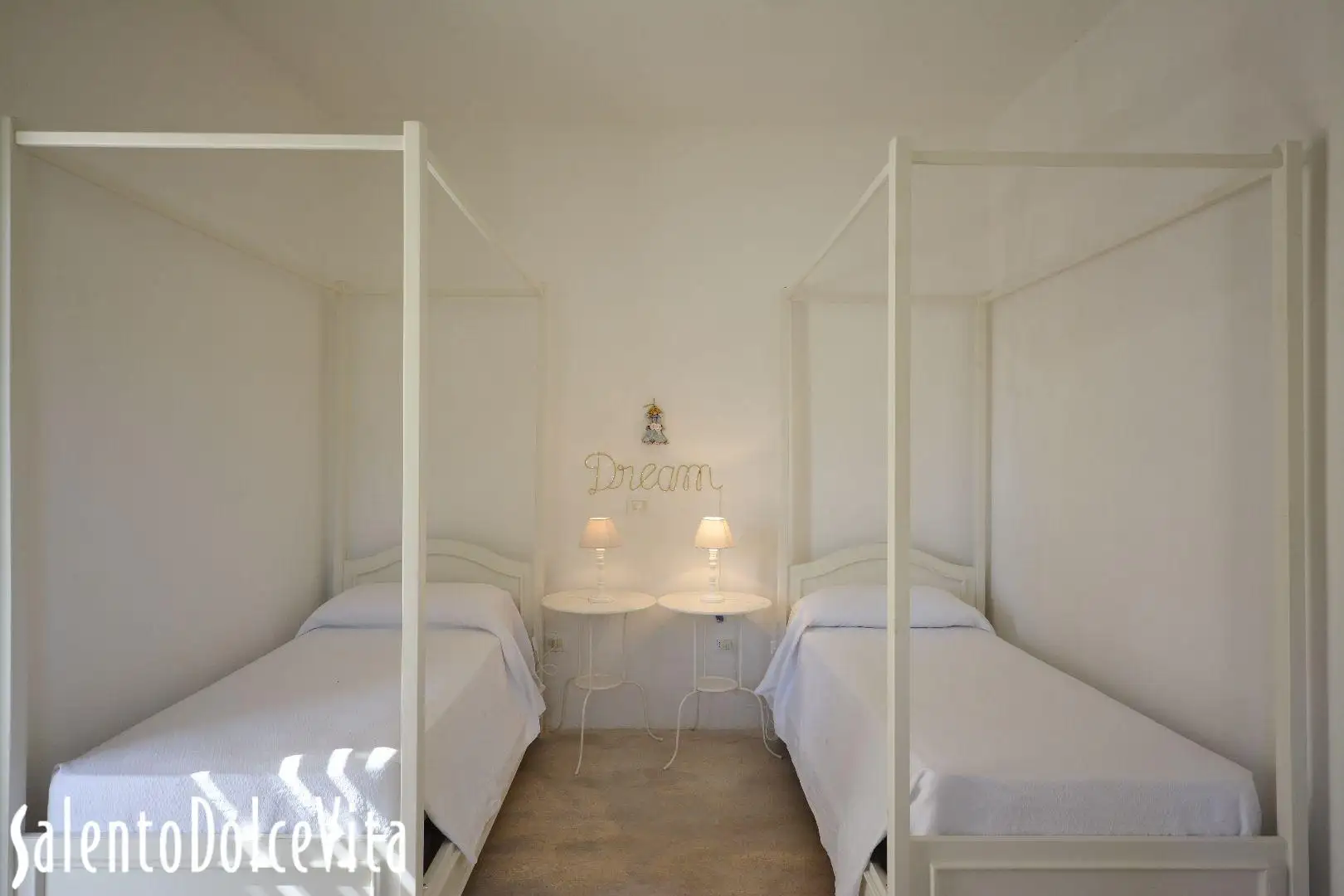 First floor Twin bedroom B