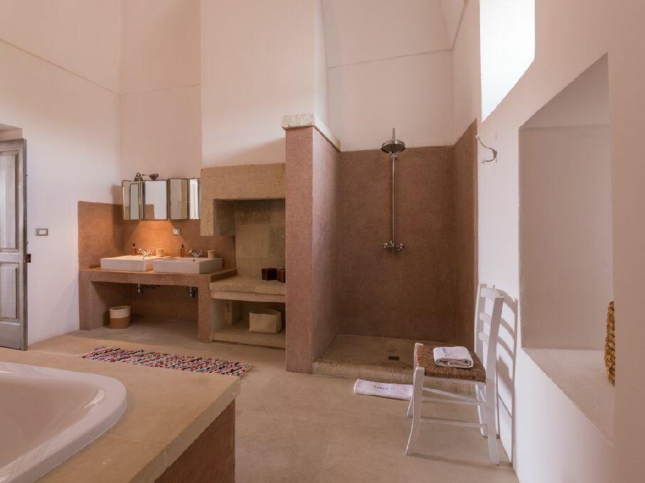 Premier étage - Unité B - Bain Chambre double