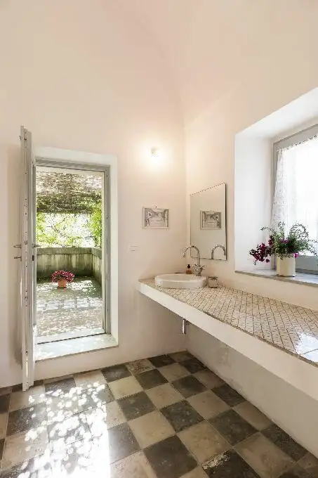 Primo piano - Bagno A