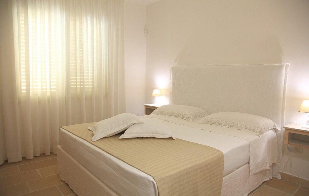 Ground floor - Double bedroom B