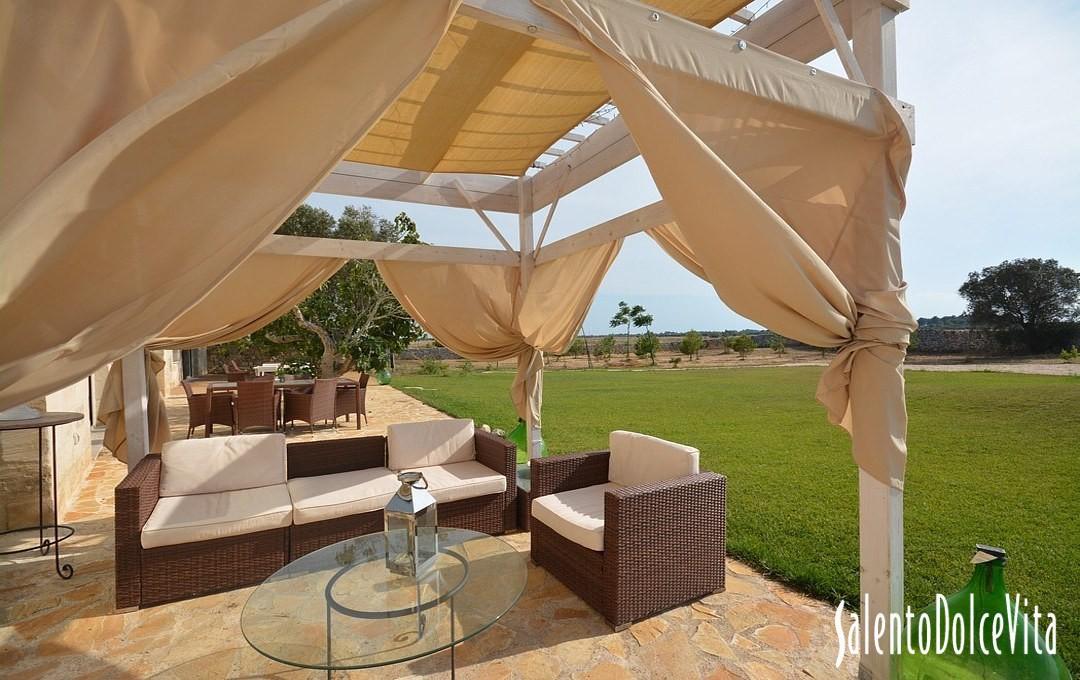 Furnished pergola