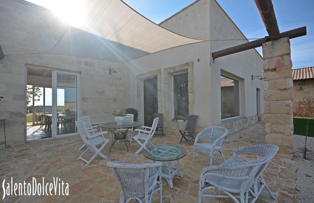 Pergola on the rear