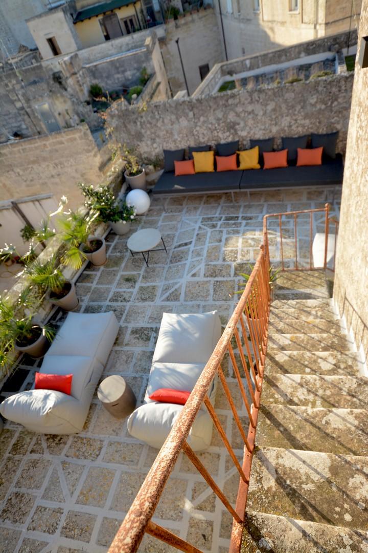 Terrazzo arredato - 2° piano