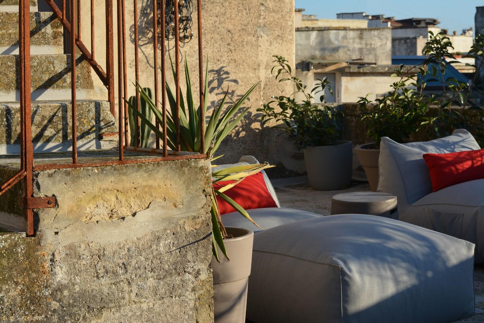 Terrazzo arredato - 2° piano