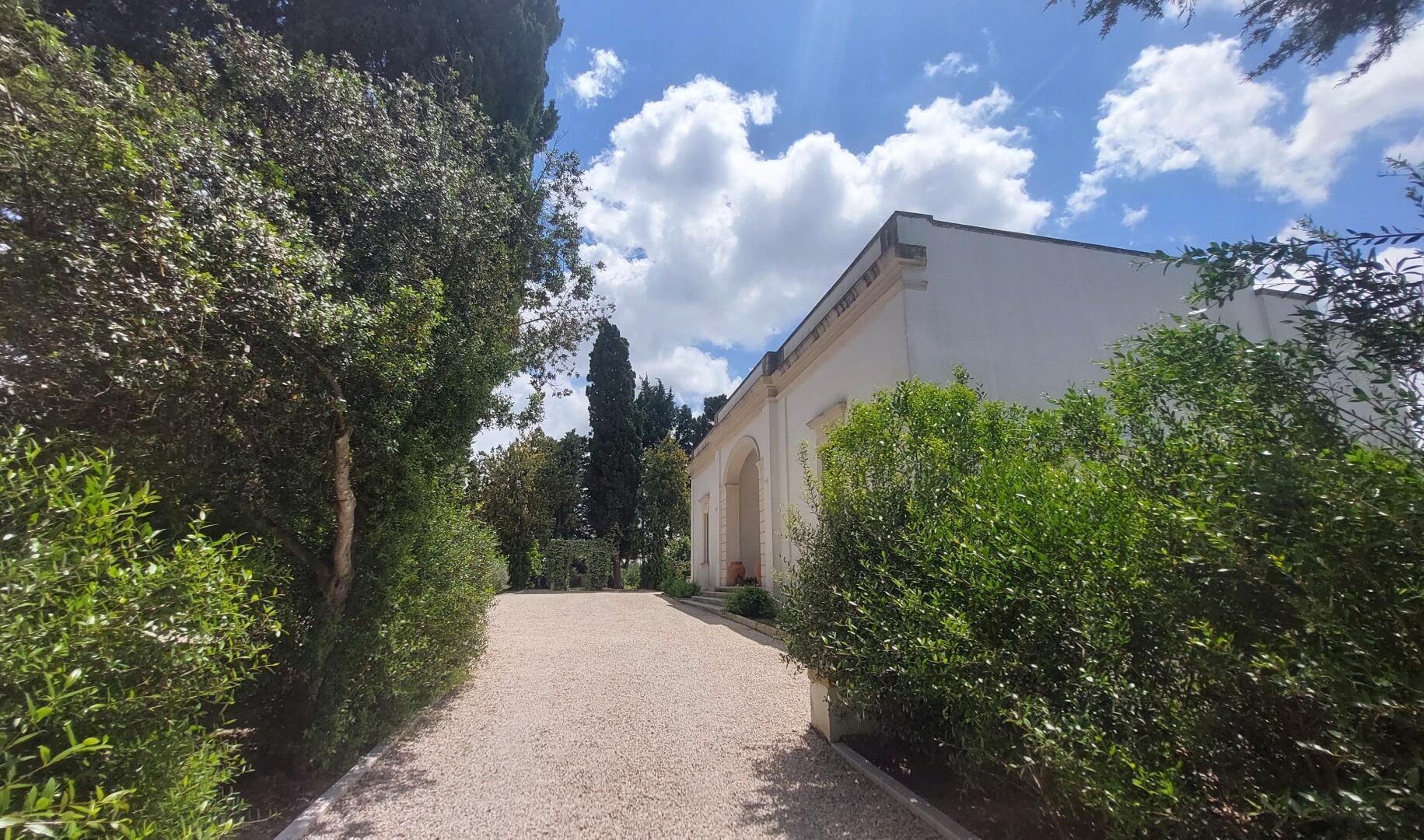VILLA ARTESIA