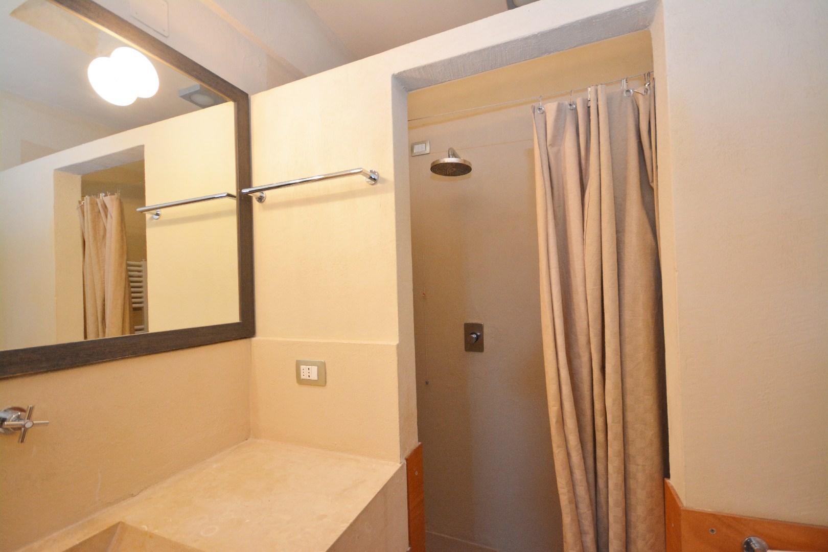 Suite volte a croce double Bedroom B bathroom