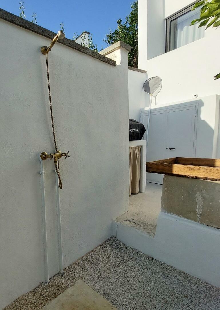 Outdoor shower