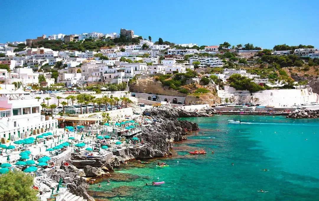 Castro Marina - la baia dall‘acqua cristallina