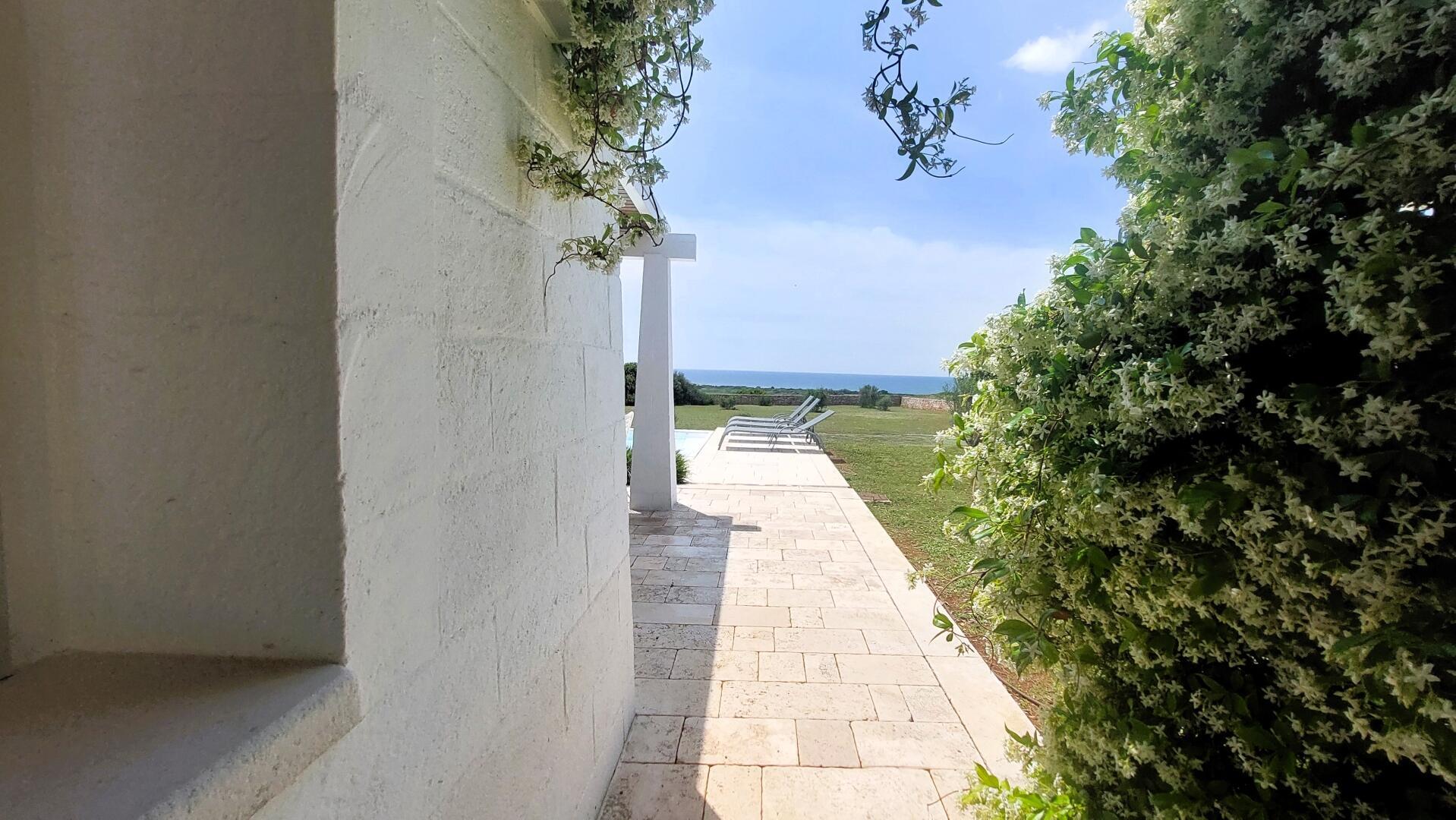 charming_villa_swimming_pool_sea_view_south_of_italy_salento_puglia (30)