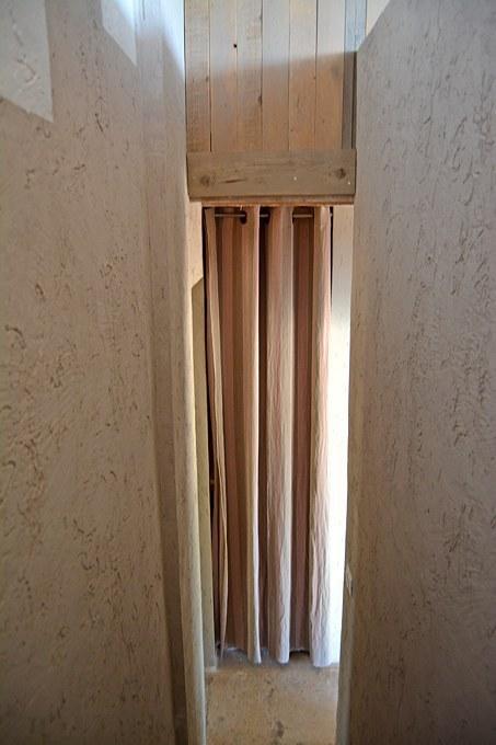 Camera matrimoniale D scale interne per il bagno