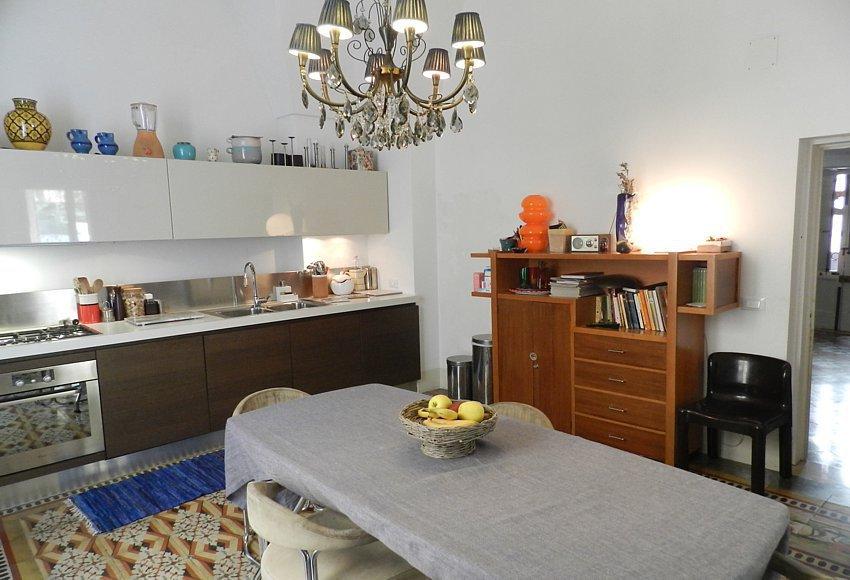 Kitchen - Dining room