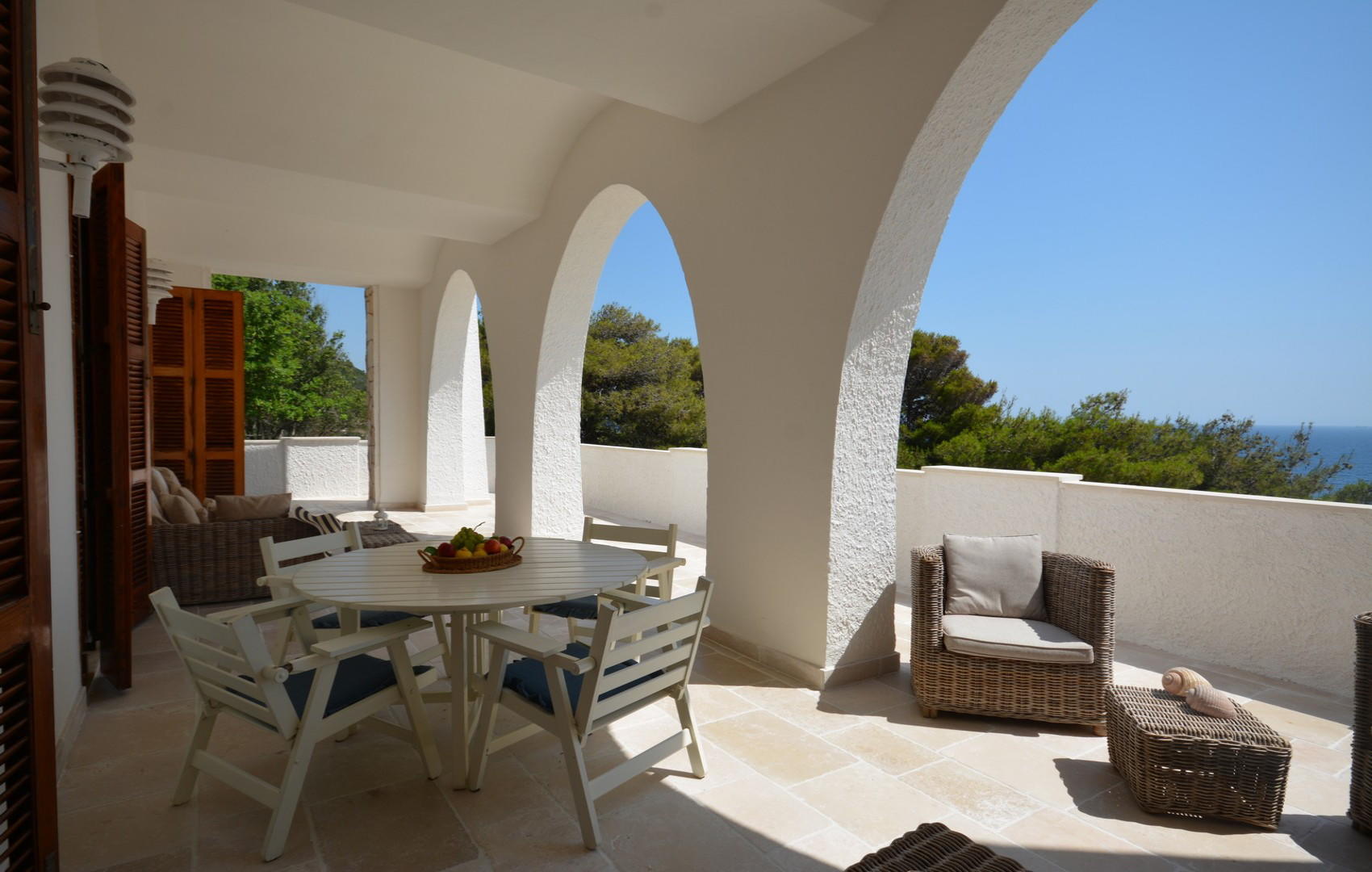 Primo piano - Terrazza attrezzata con vista mare