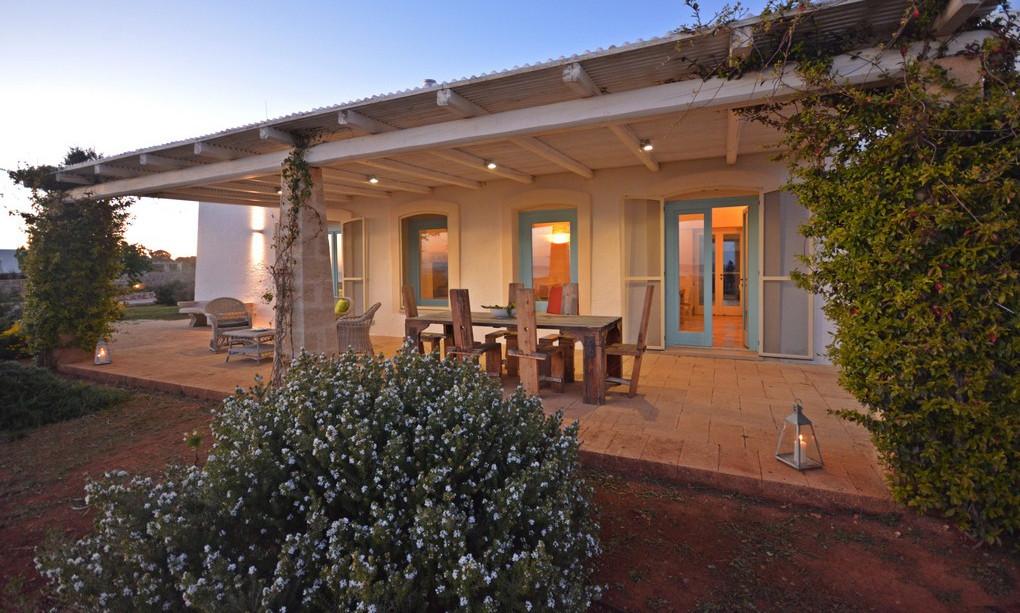 Terrasse meublée avec vue sur la mer