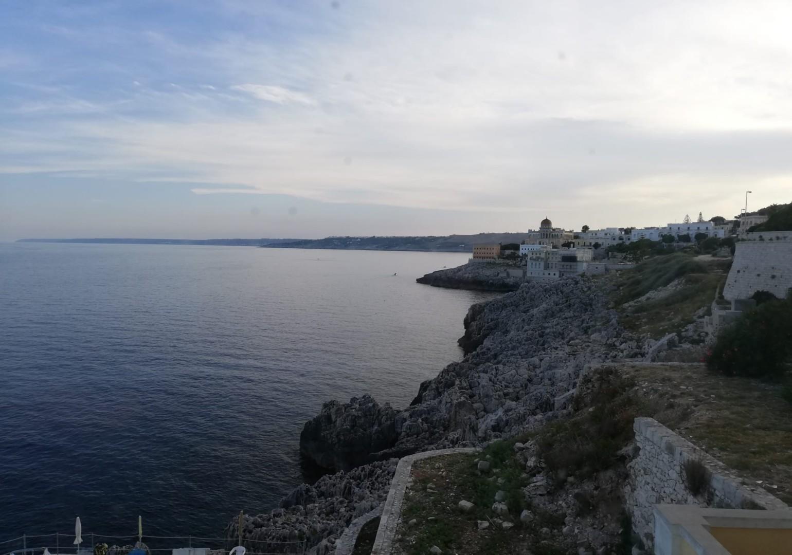 Porticato attrezzato vista mare