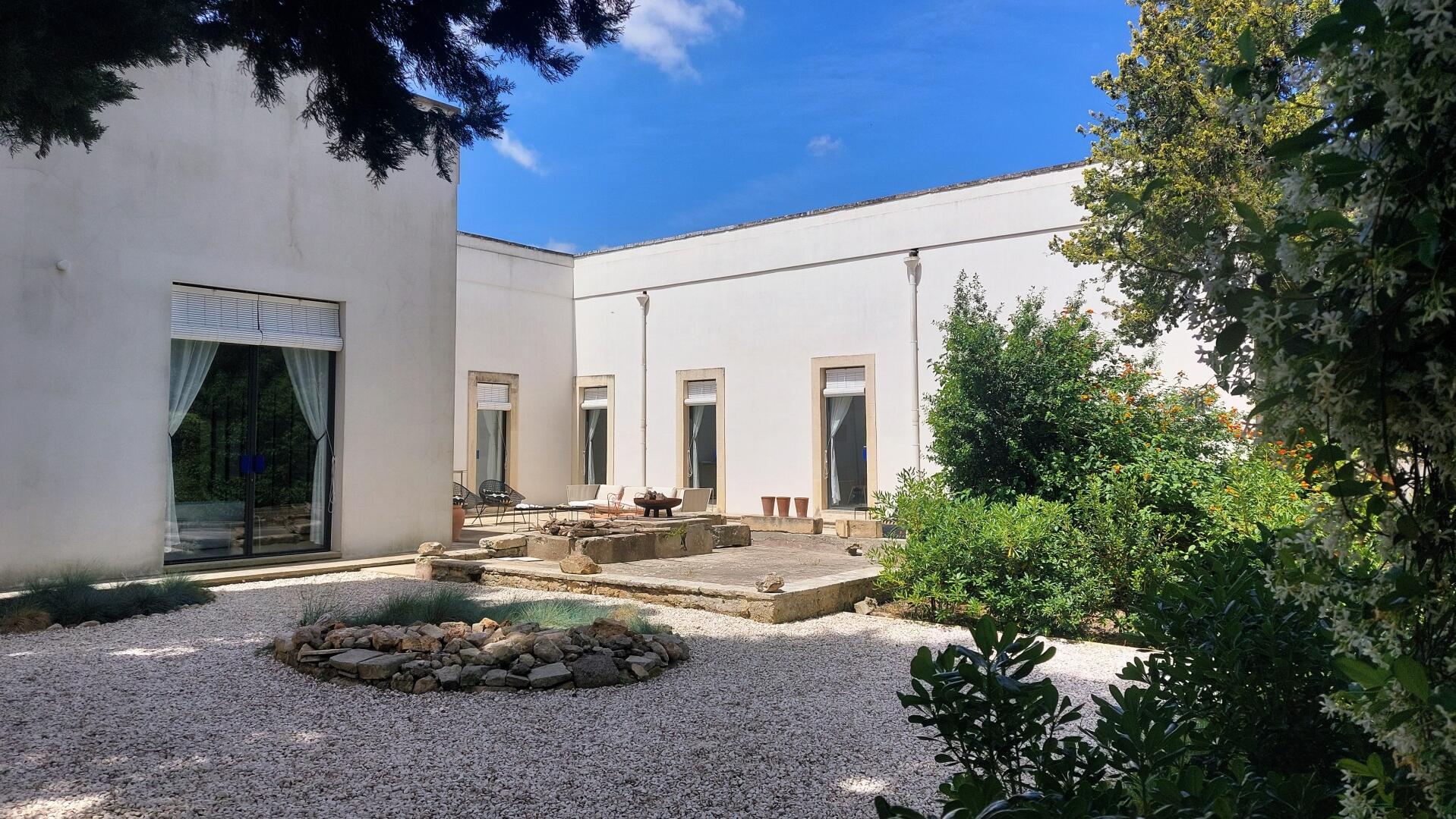 VILLA ARTESIA