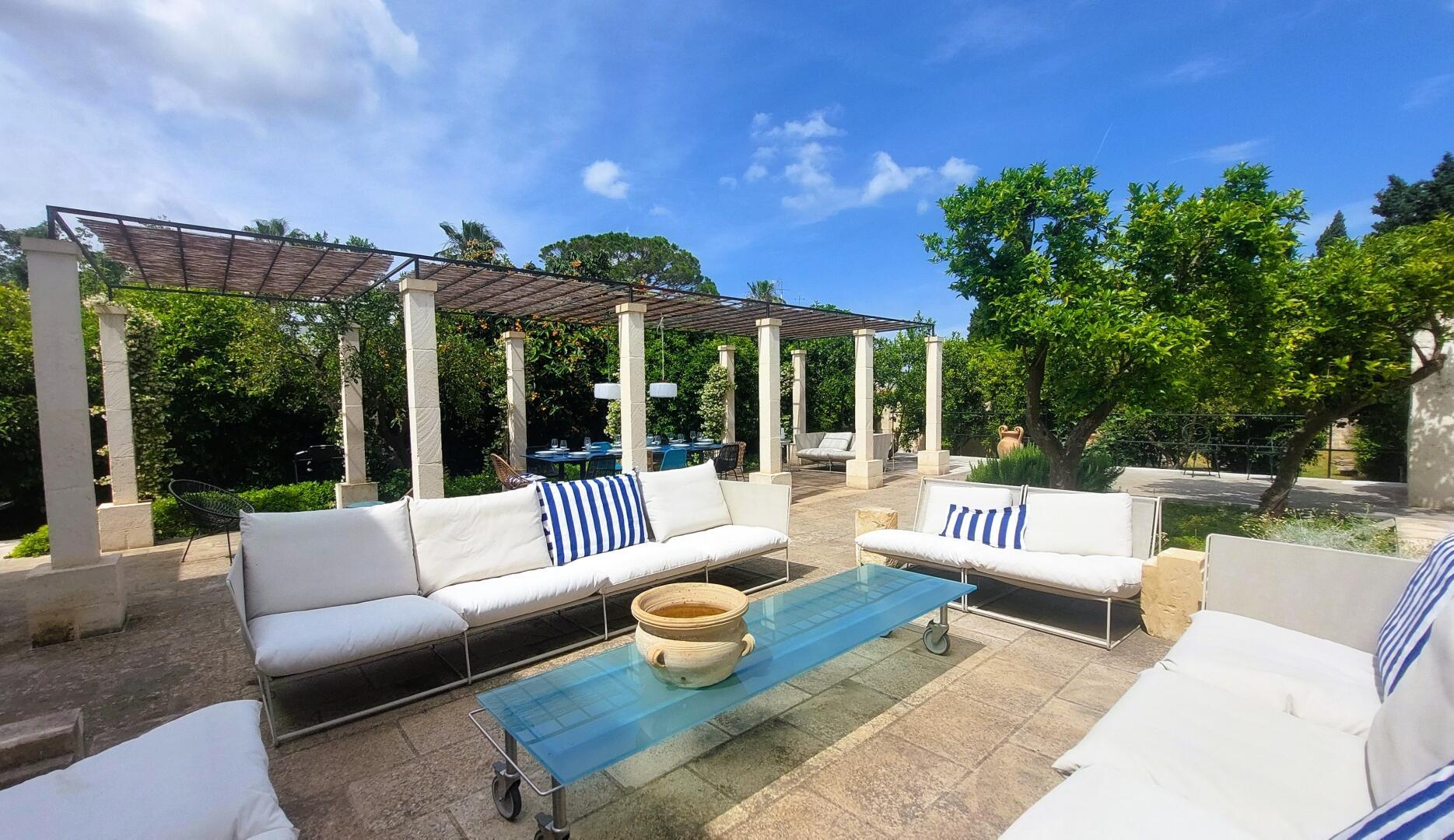 espace extérieur avec pergola
