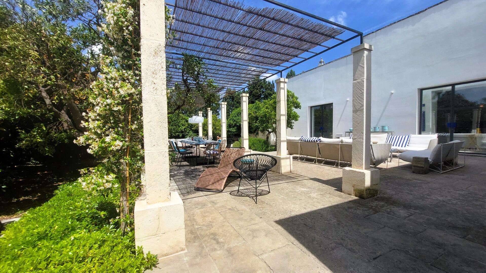 VILLA ARTESIA