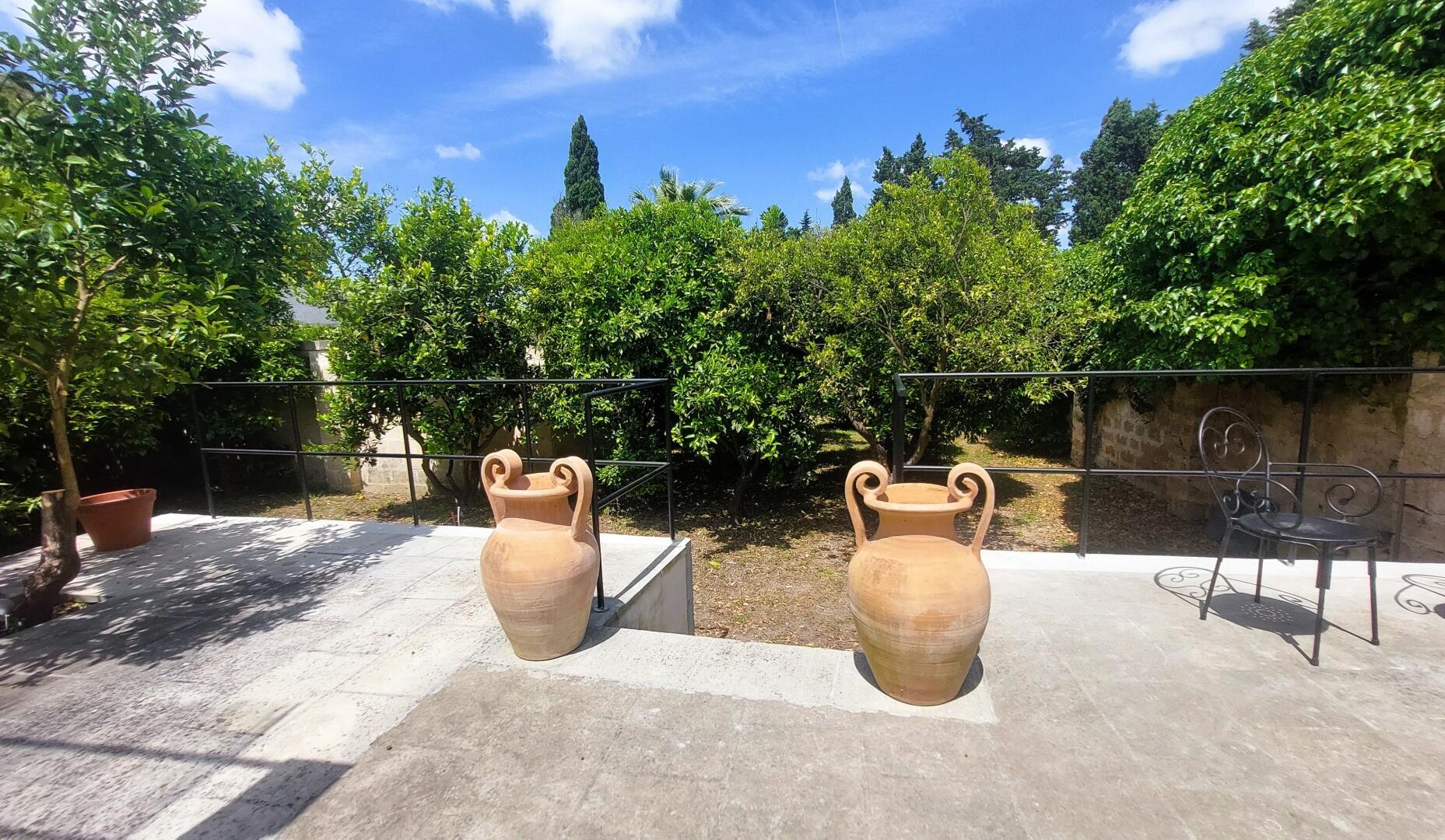 VILLA ARTESIA
