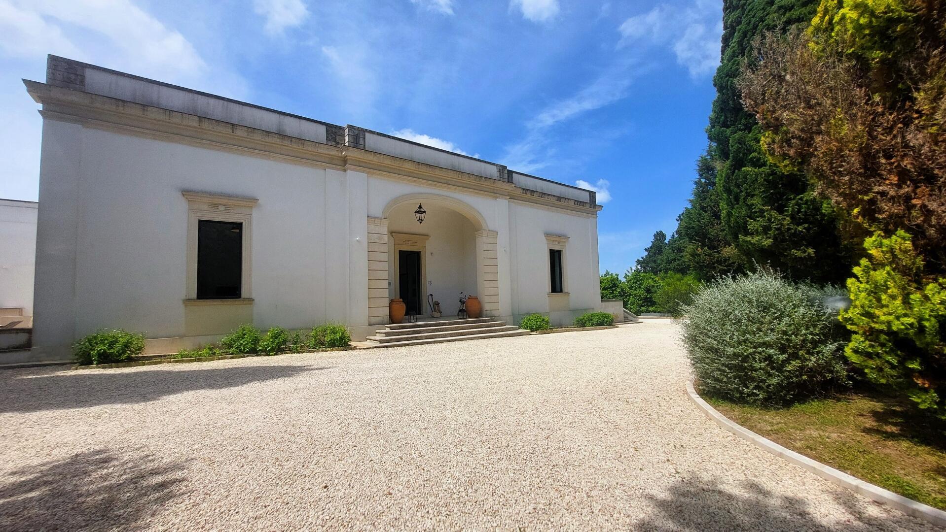 VILLA ARTESIA