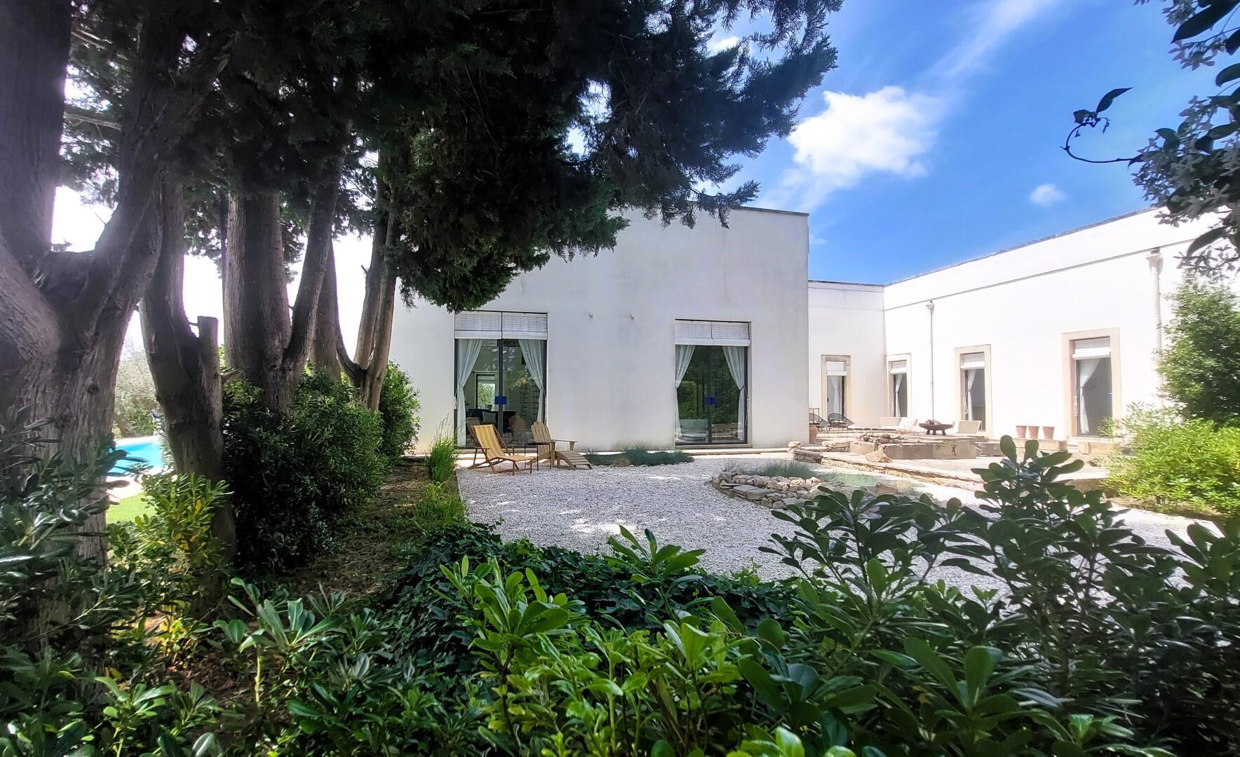 VILLA ARTESIA