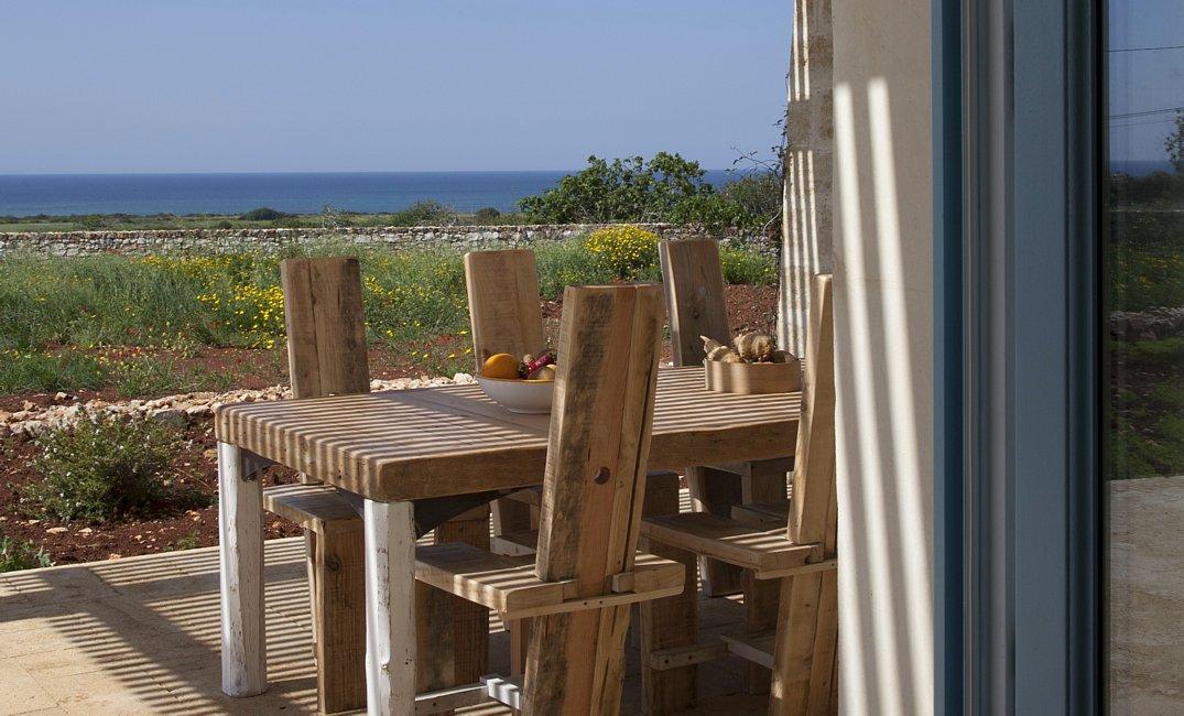 Terrasse meublée avec vue sur la mer