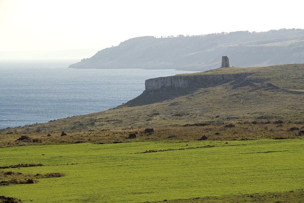 Otrante - Paysage côtier avec d'anciennes tours de guet