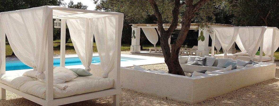 Piscina - angolo sofà