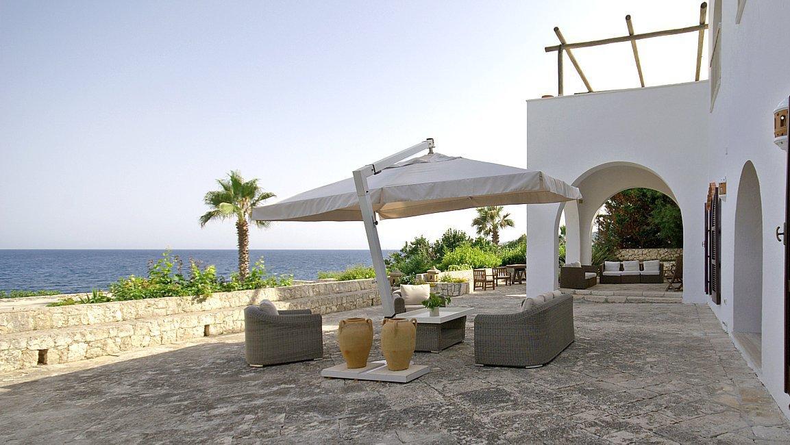 Large furnished terrace