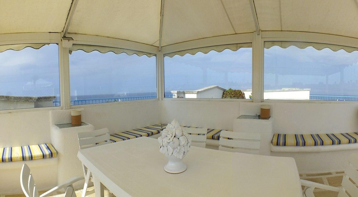 Furnished solarium sea view