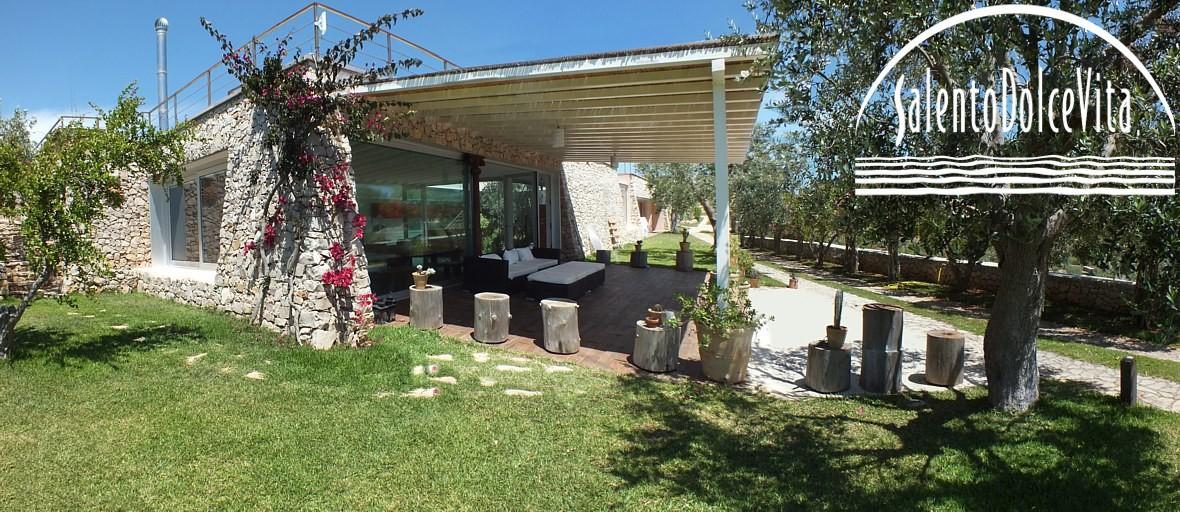 Pergola attrezzata vista mare