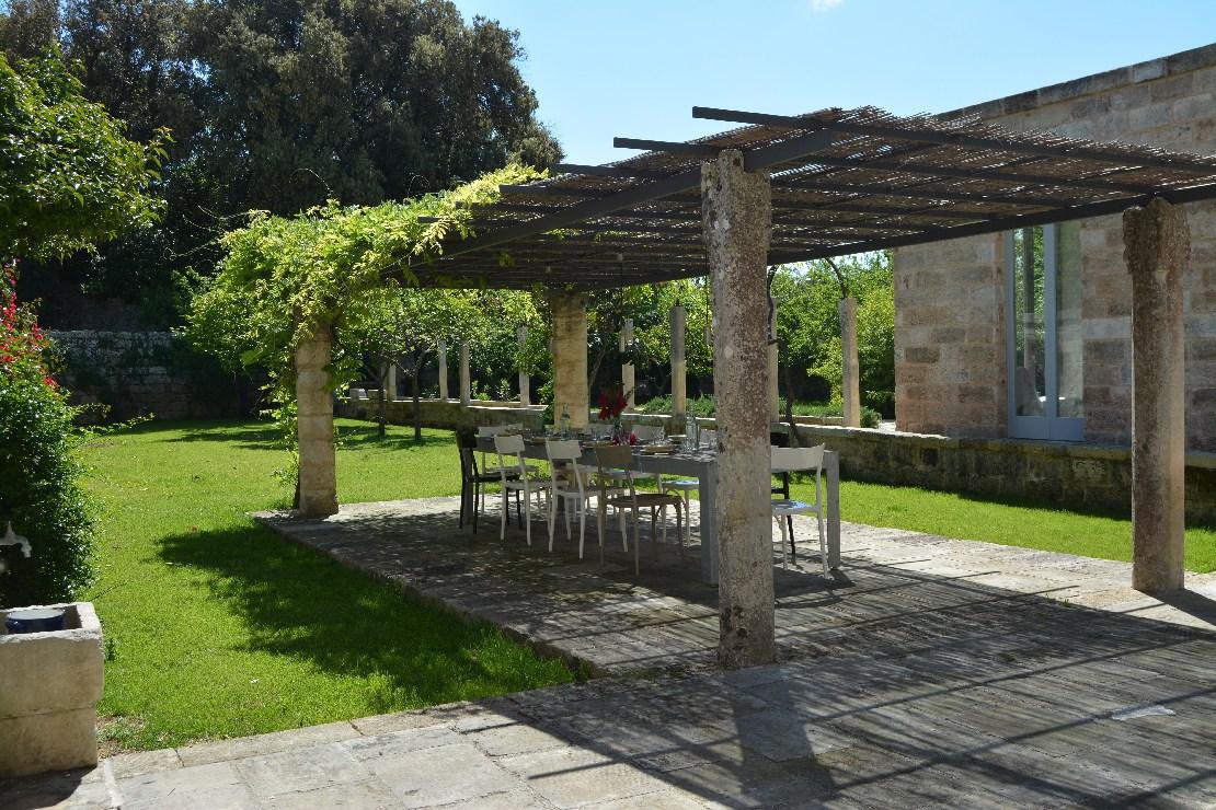 Furnished pergola