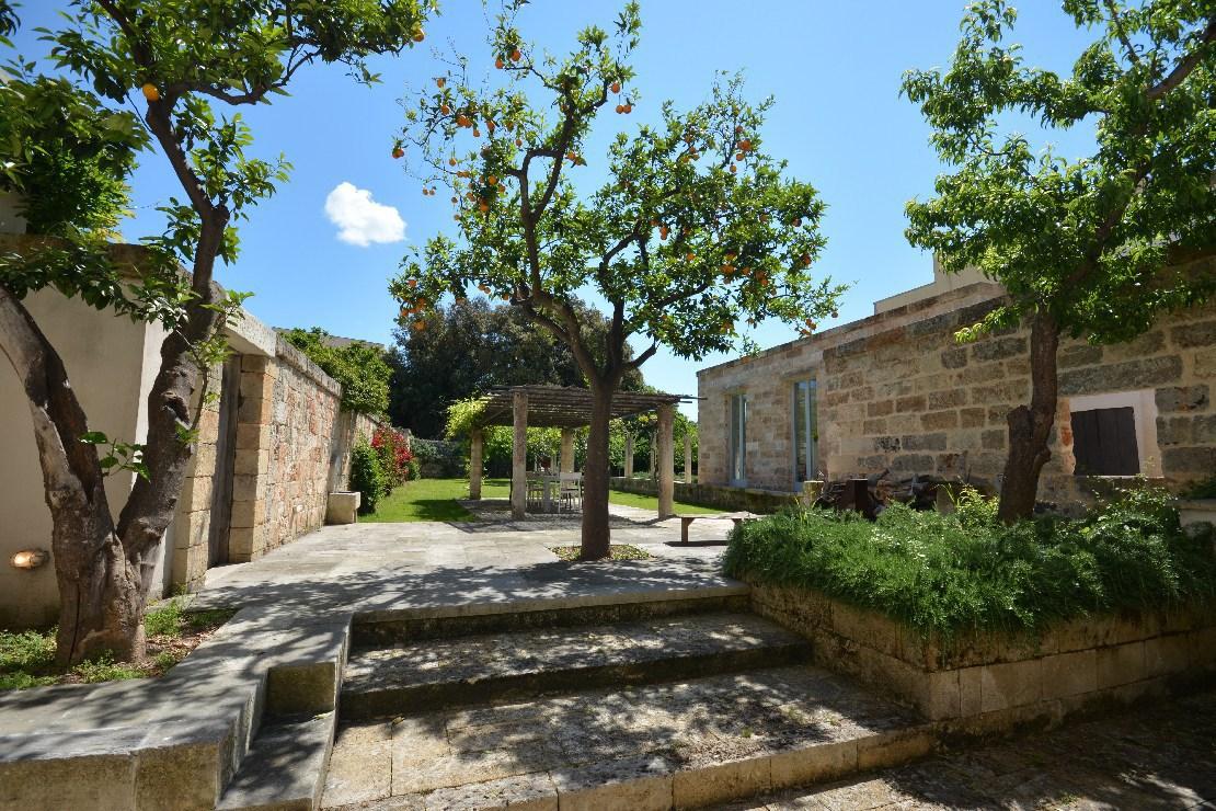 Entrance to ground floor bedrooms