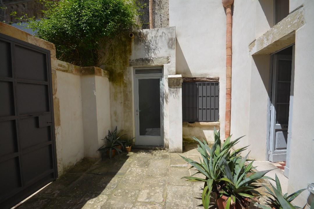 Ground Floor - Bedrooms entrance